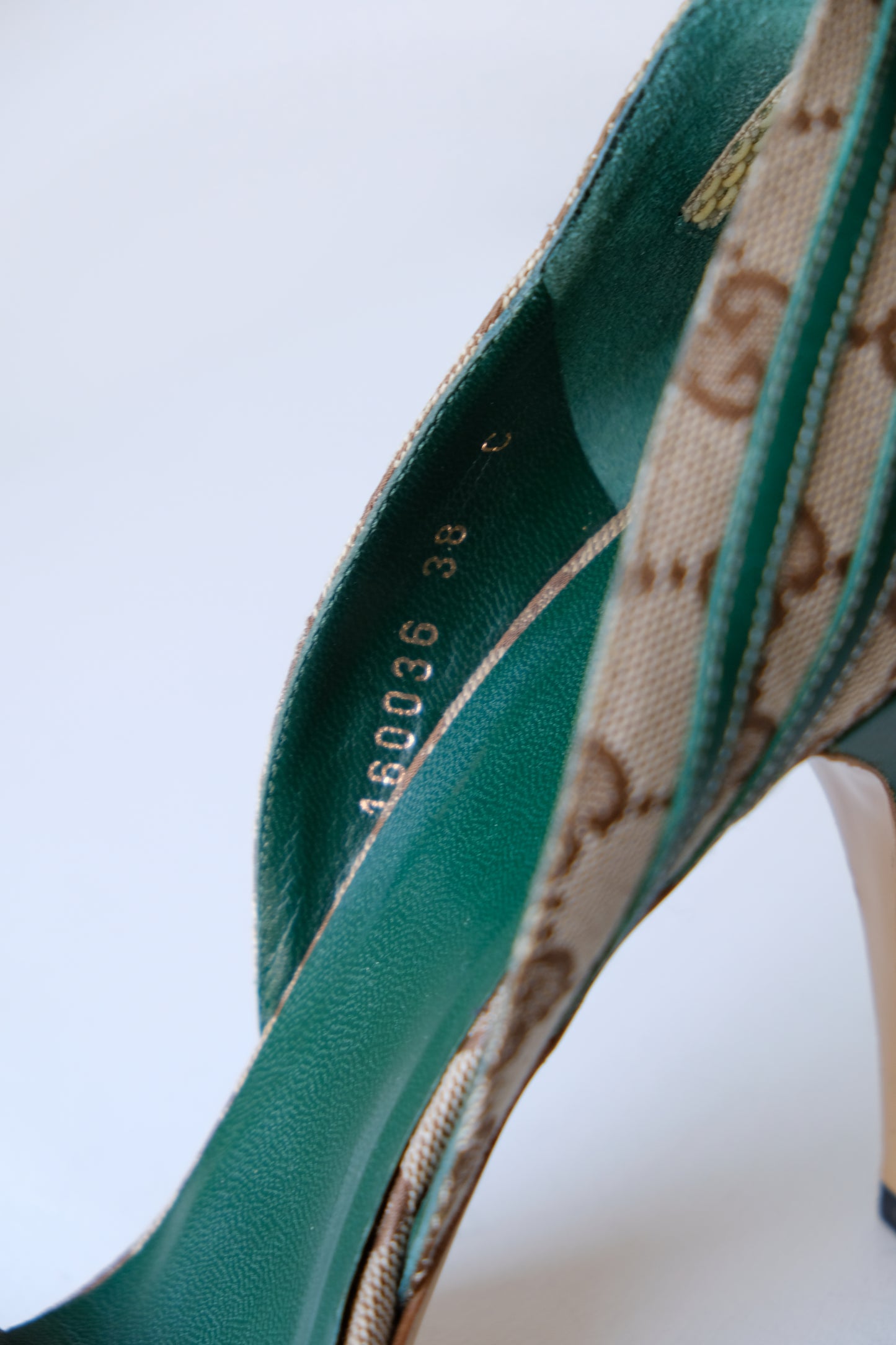 Gucci GG Heels - Vintage