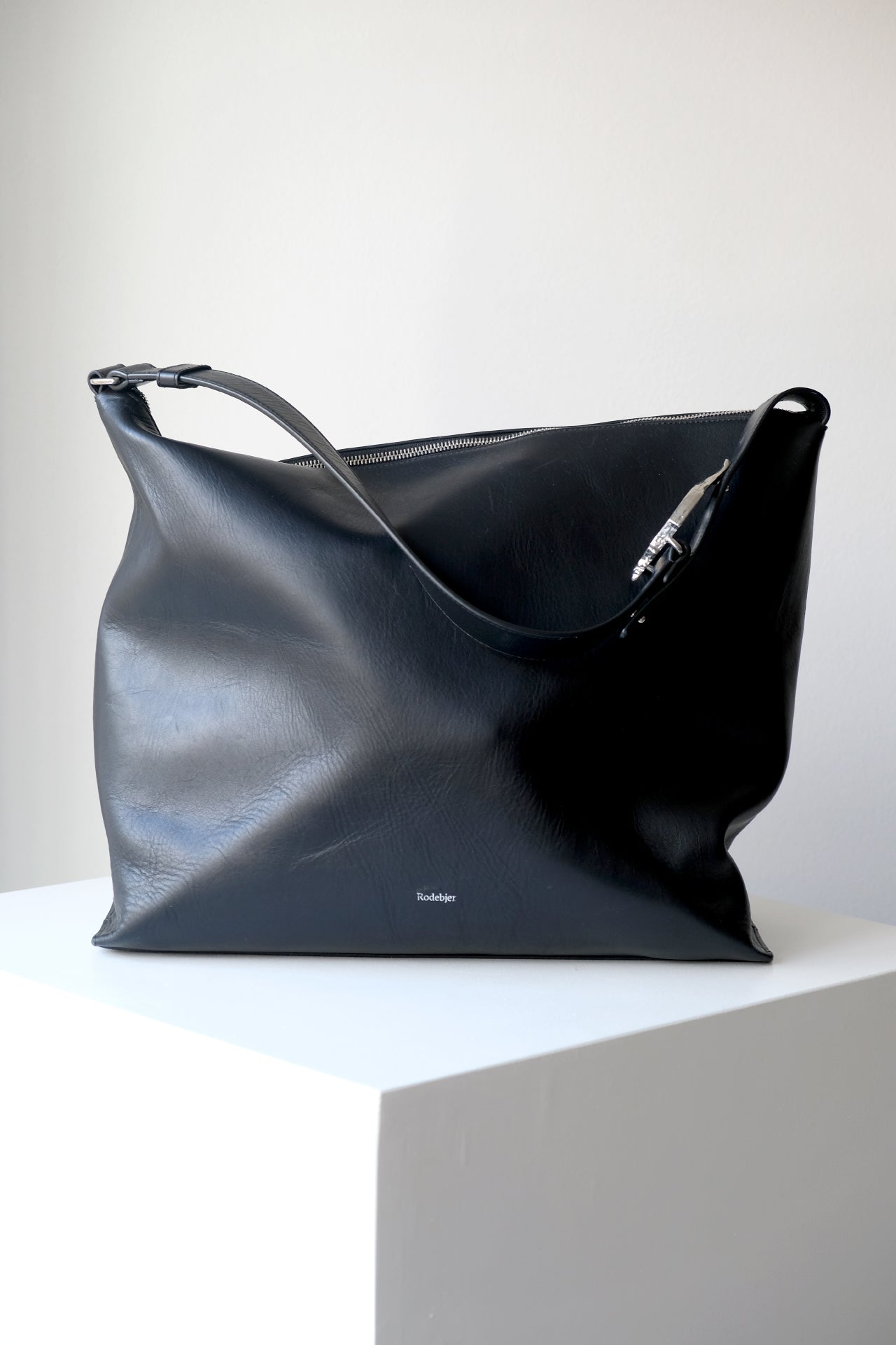 Rodebjer Shell Sack Bag
